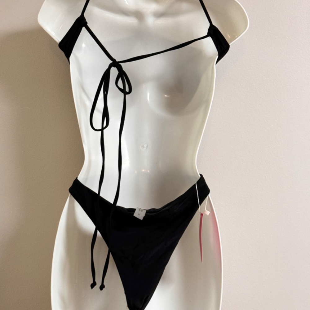 1 pc 2024 High Cut Cheeky Swimsuit  NWT - Picture 3 of 4